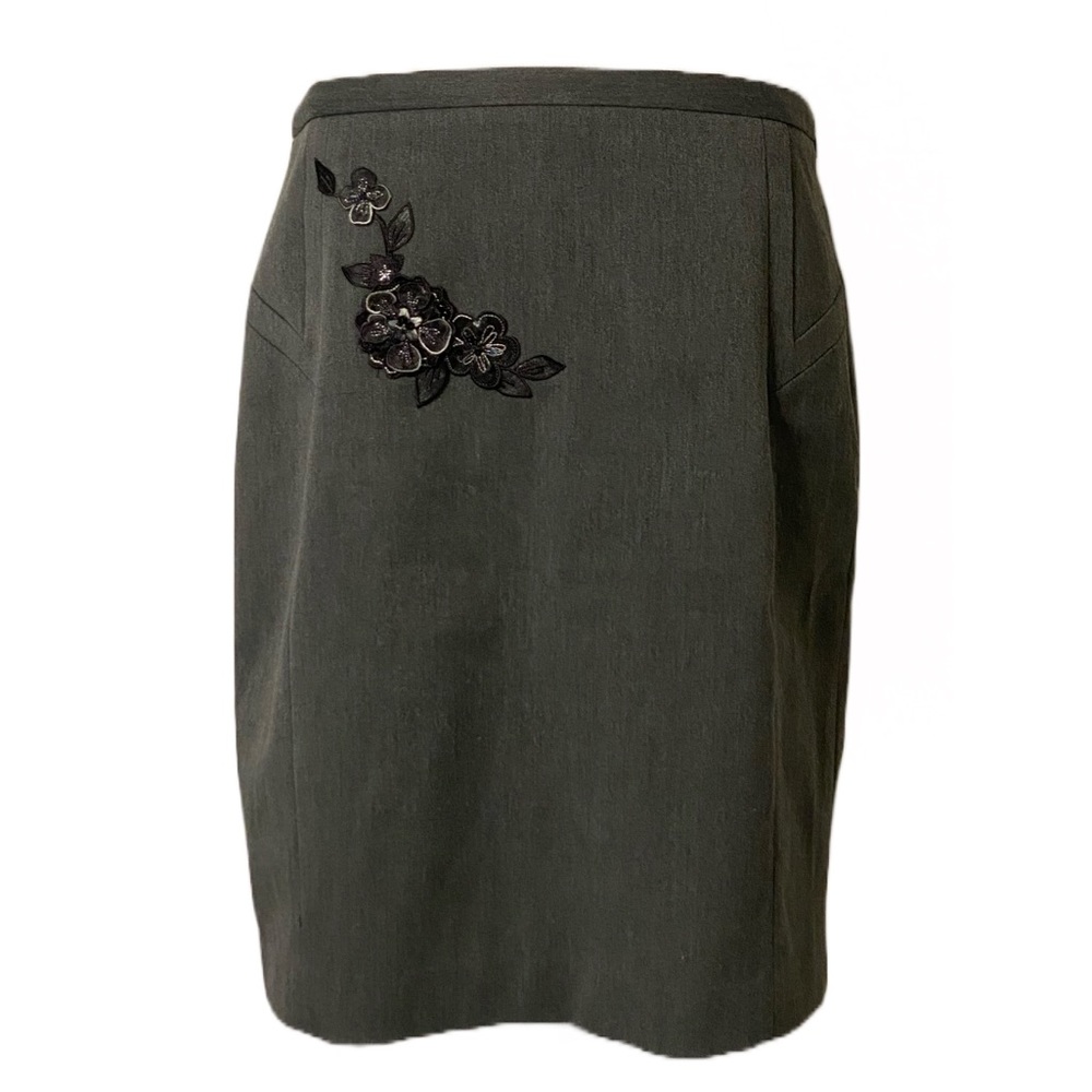 Express Design Studio Gray Pencil Skirt with Black Flower Embellishment
